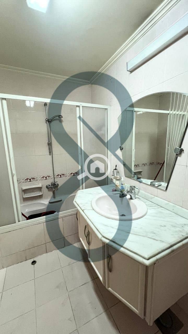 12 PHOTO-2025-11-19-16-06-46 5. jpeg