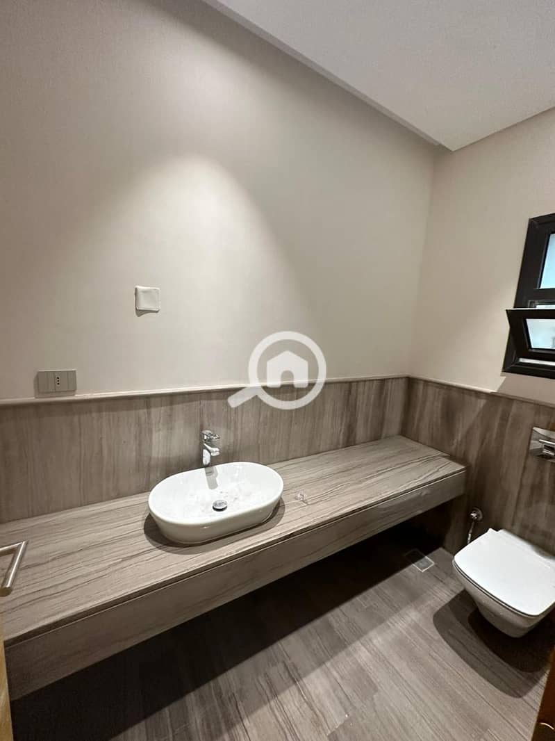 4 WhatsApp Image 2024-06-13 at 12.45. 42_9cb02413. jpg