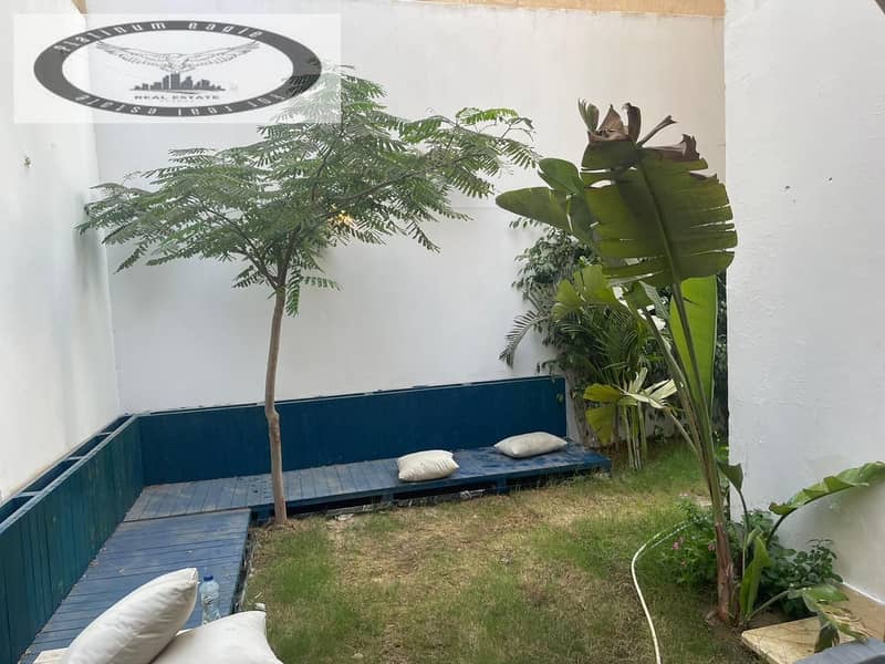 11 8985024e-04cd-446d-a057-e9b9a2b28a76. jpg