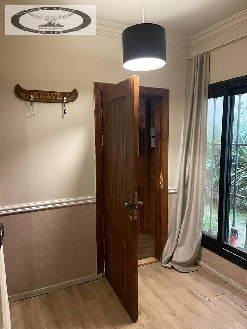 18 590f35e9-ece3-47a5-b5ec-4c5e78e87dcc. jpg