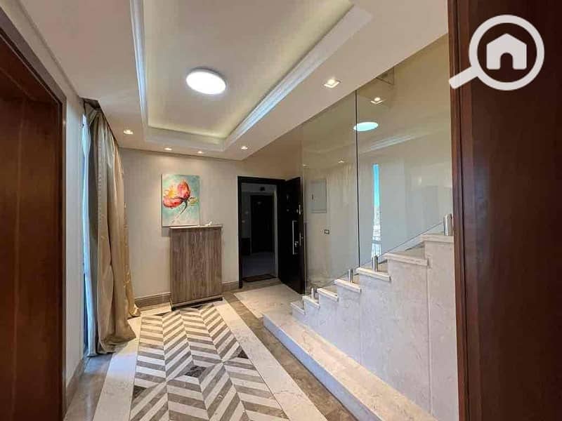 4 98b88bf9-8859-4d3b-8603-0624a2a4f2e4. jpg