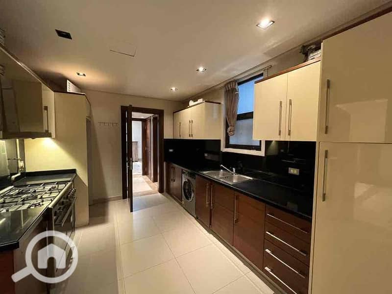 15 eb860f17-0ce6-4add-b3c4-03fd6388f458. jpg