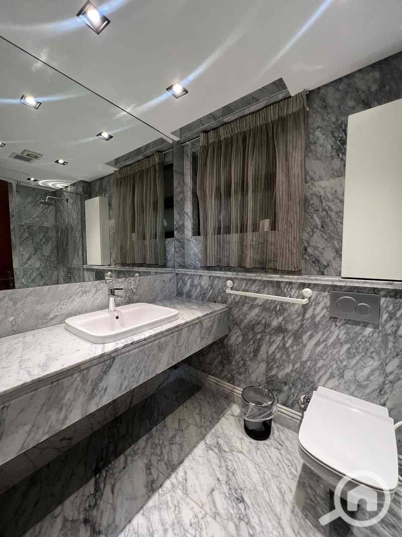 25 19dcb4ee-7e4e-46dc-ab02-8f37de5f46d2. jpg