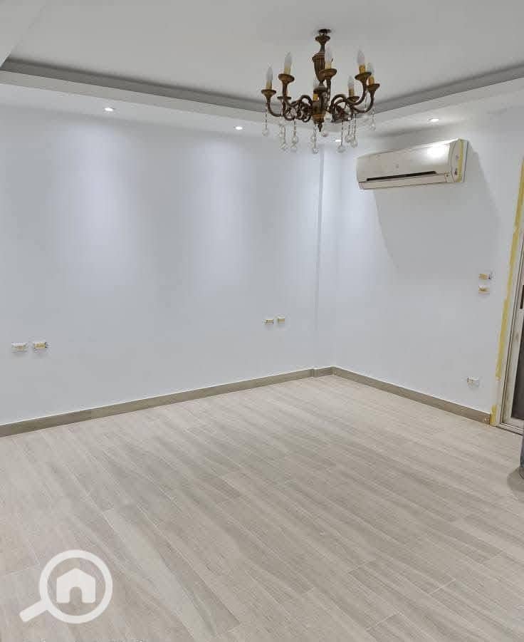 2 d2897ac5-9994-4f7b-8f23-3c8ab234e255. jpeg