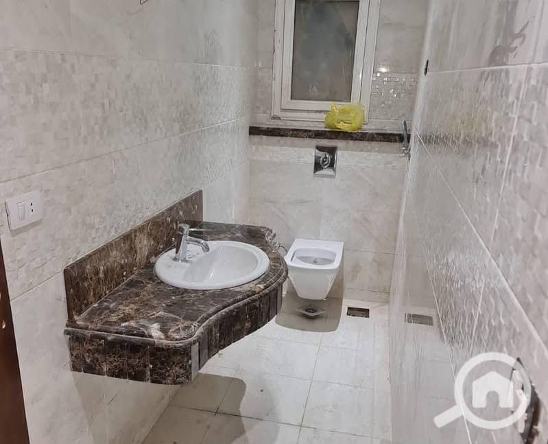 8 14c674d6-ccd2-4df2-af55-30acf3dbfaad. jpeg