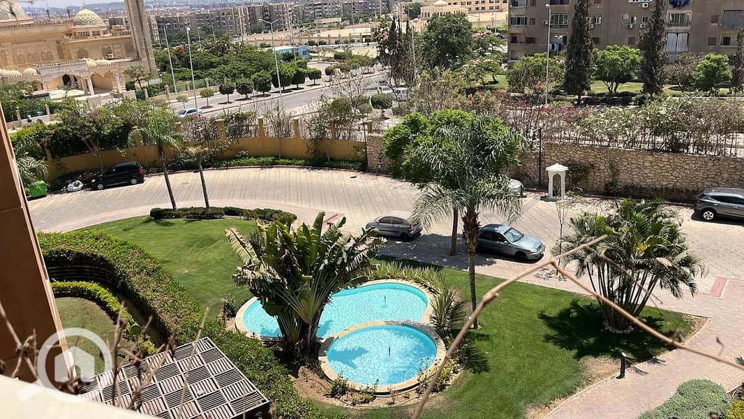 8 18e259b0-a697-45ce-a893-23d333f98fc6. jpg