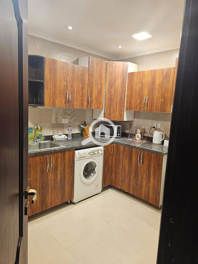 9 46e8f333-05e3-46b0-8495-e078d1665ee4. jpeg