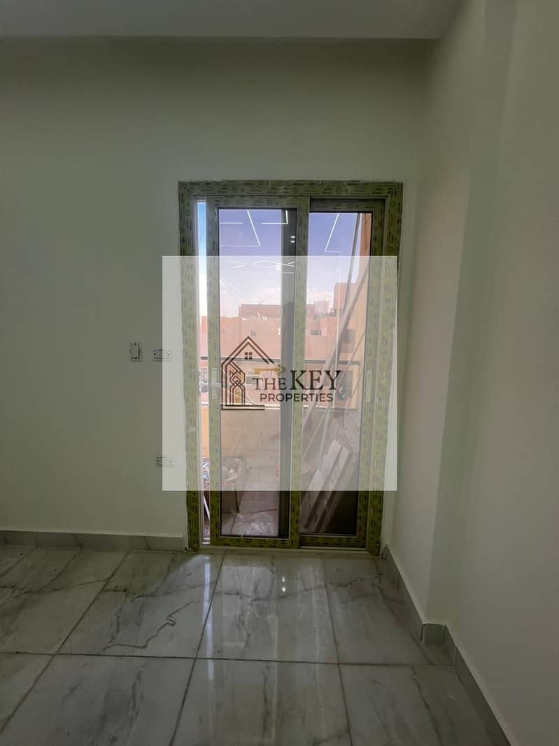 10 57bee307-bdfd-4143-81dd-306879b5413a. jpg