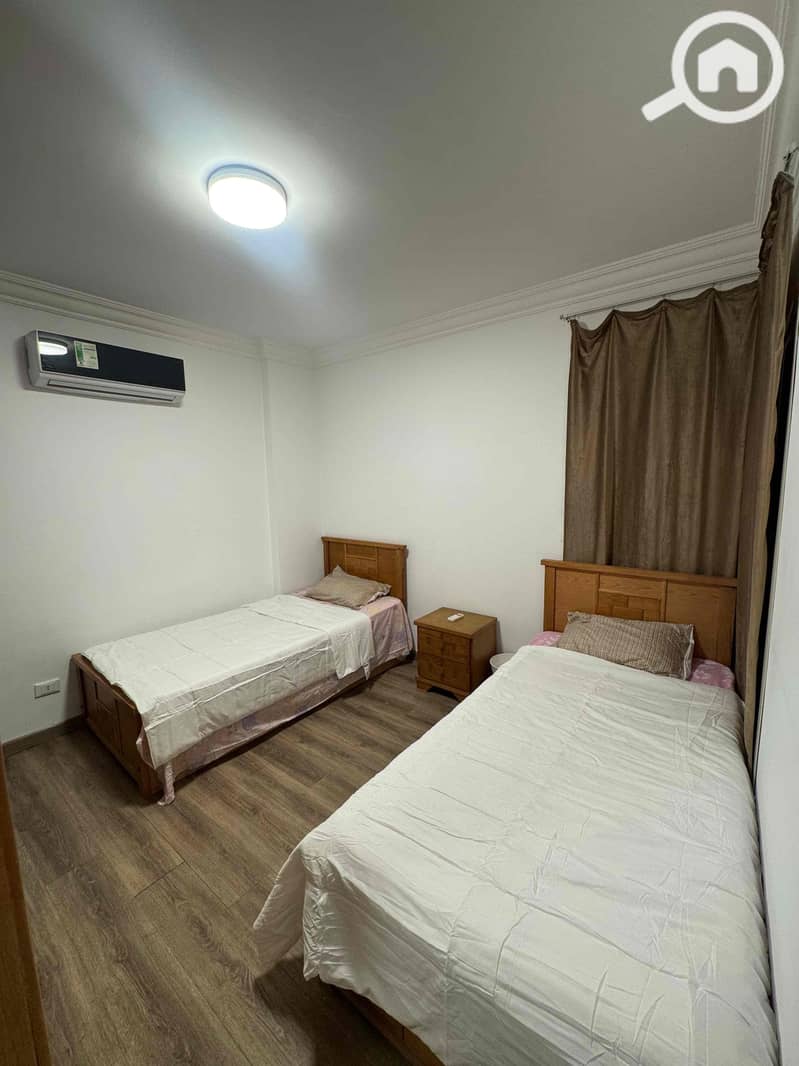 6 cd6e2160-d3fc-47d3-bd85-5a2c7e815431. jpg