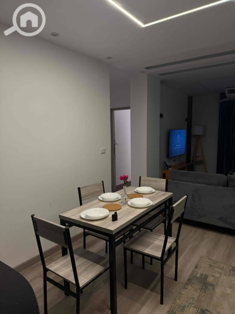 7 676cc1a5-803d-4e01-b191-d196d42f2730. jpg