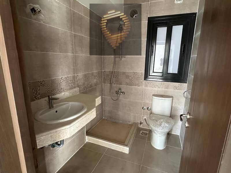 4 WhatsApp Image 2025-10-04 at 7.24. 40 AM (1). jpeg