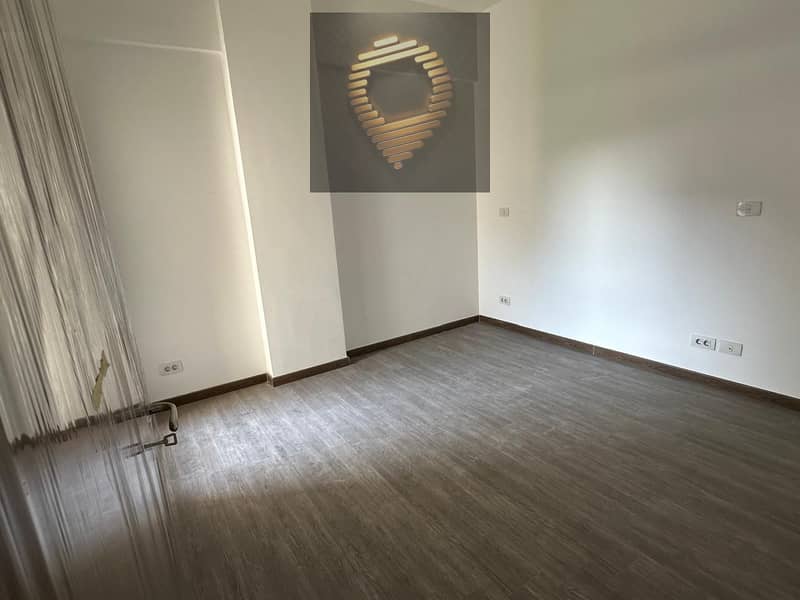 5 WhatsApp Image 2025-10-04 at 7.24. 40 AM. jpeg