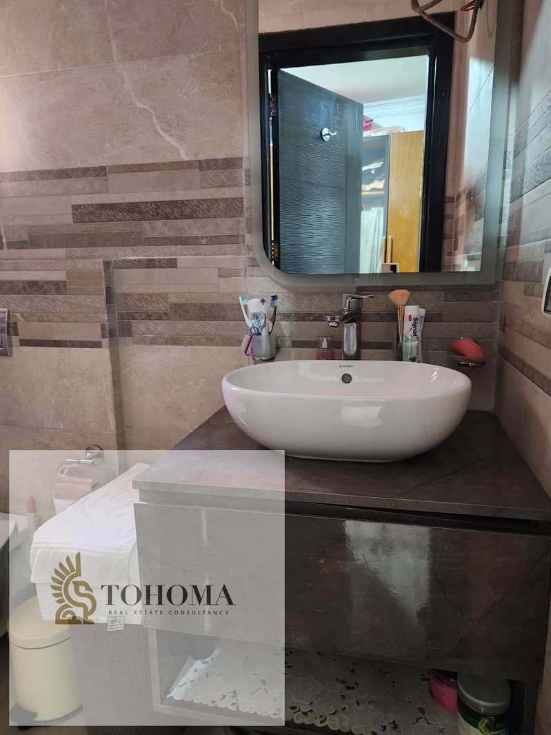 7 d79c93f1-d723-4e29-8420-ccfdbae0059d. jpg