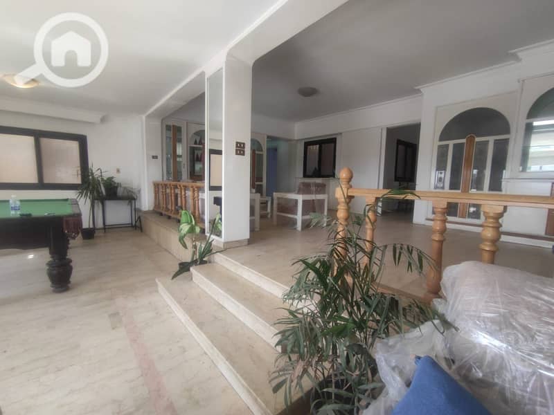 3 807d037b-df85-44fa-8ef8-5f6b49e4dba3. jpeg