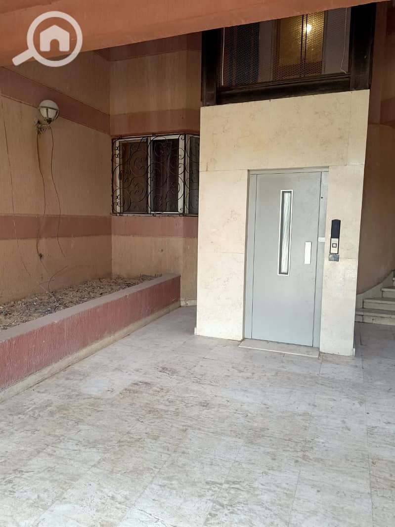 10 c967546c-da4f-4f33-b10c-afcda02fbc6f. jpeg