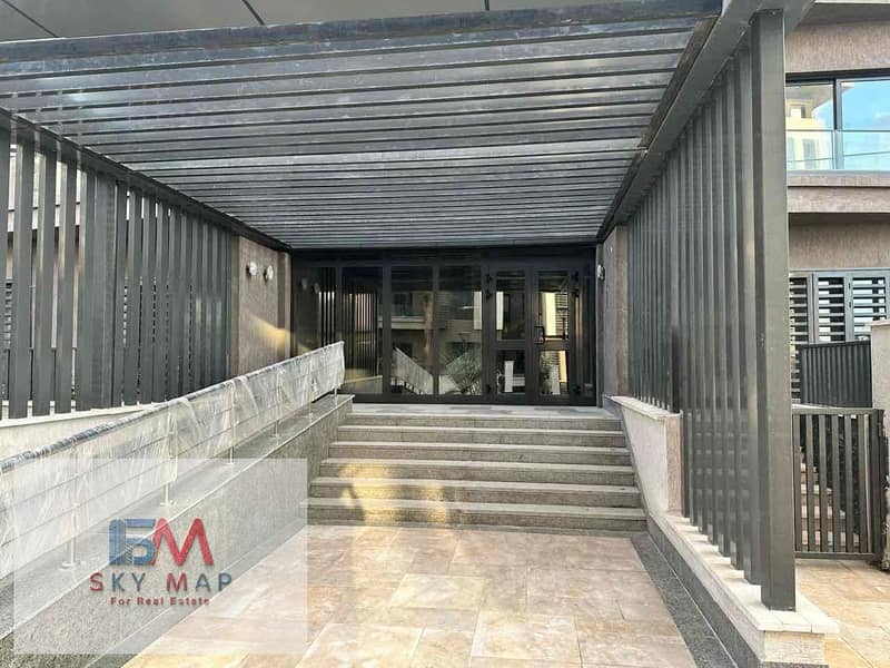 2 959f5330-c9ae-47e6-9e66-30eb21c00209. jpg