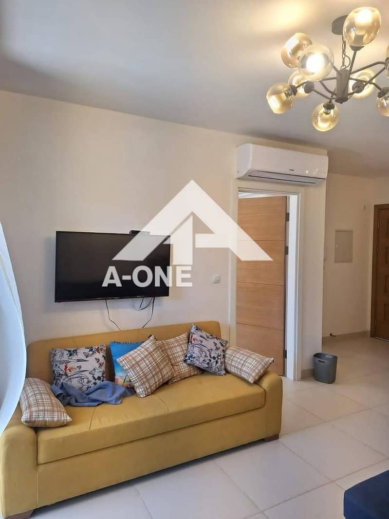 2 002bb6ef-14e3-4fc3-b0cc-53c19792c3db. jpeg