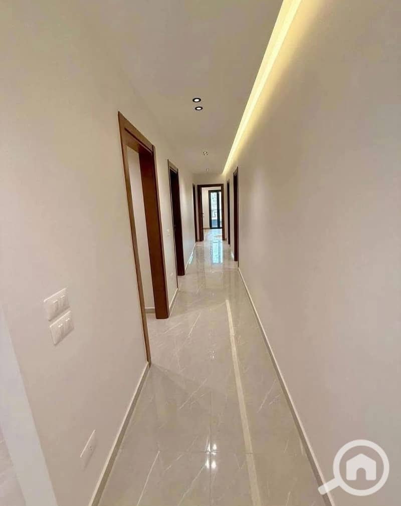 9 579352610_1607332317343422_3394961551000940774_n. jpg