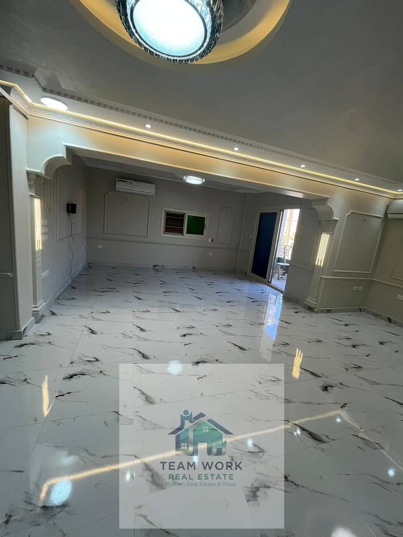 10 f4c342e5-fd29-4f53-8503-15fbda7d68a7. jpg