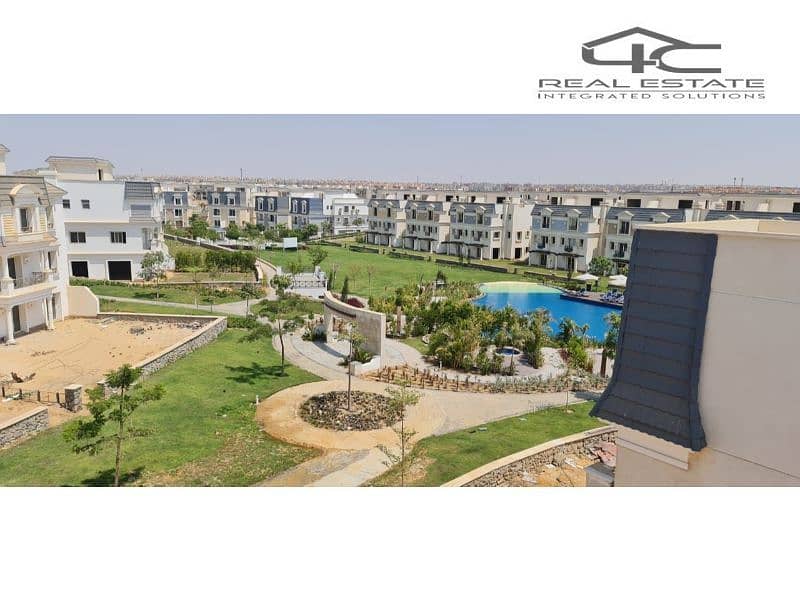 15 ef4e22d4-23a1-44d0-8acd-4a1db204edd1. jpg