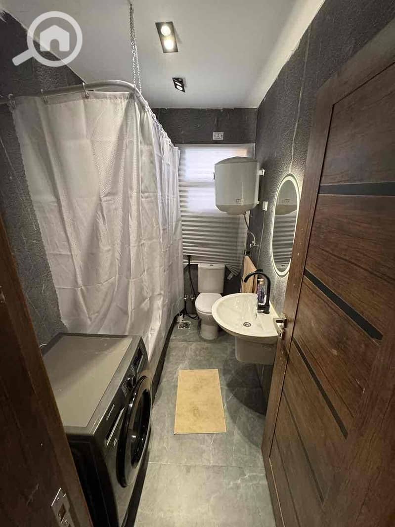 7 10c50fe9-a852-4aa8-a73e-f0e910ed1b3b. jpg