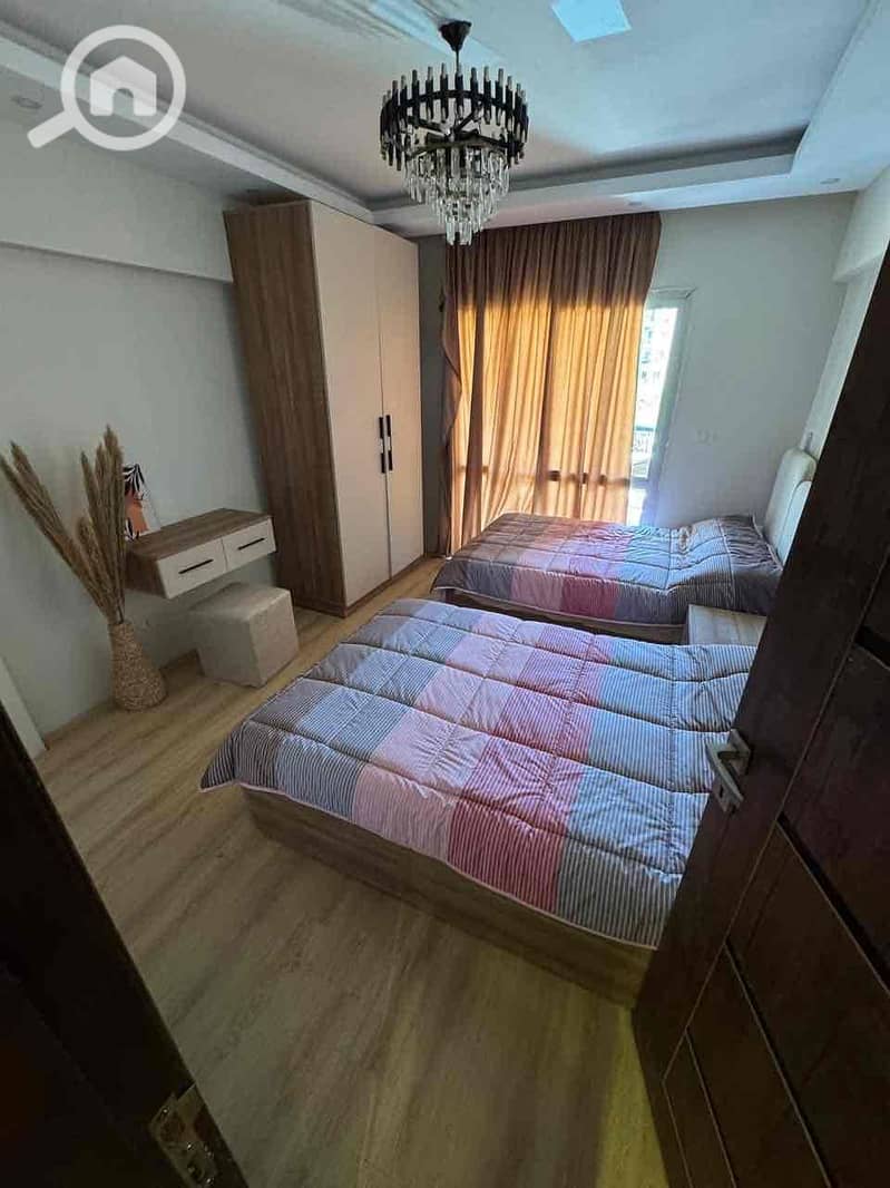 13 e167a444-e73c-4e1e-8cf9-9dd091cef033. jpg