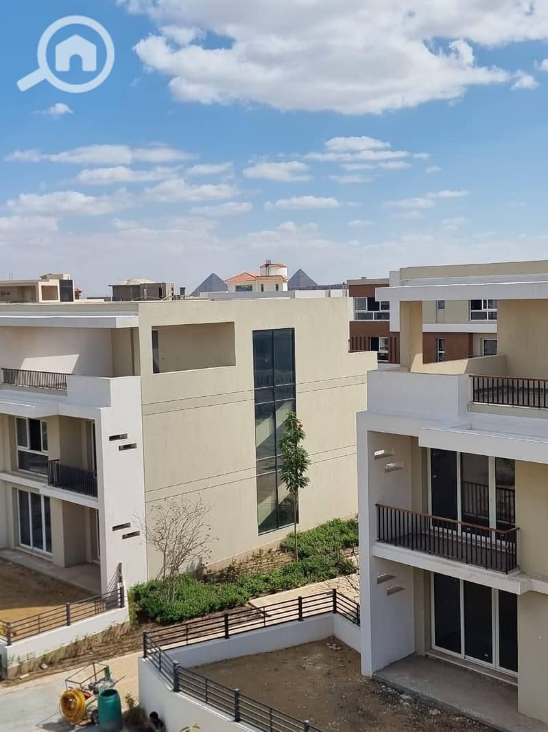 12 WhatsApp Image 2024-10-06 at 6.38. 27 PM (1). jpeg