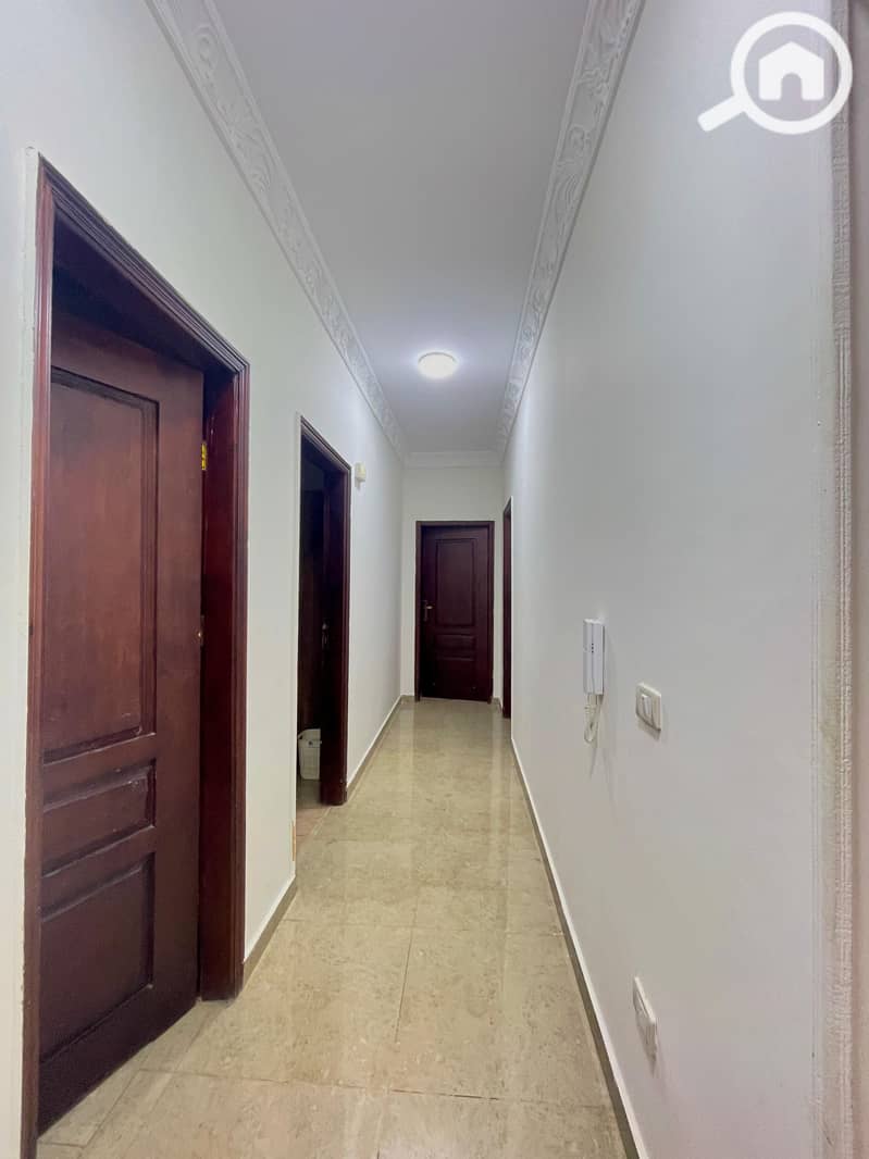 5 WhatsApp Image 2025-11-19 at 17.51. 57 (2). jpeg