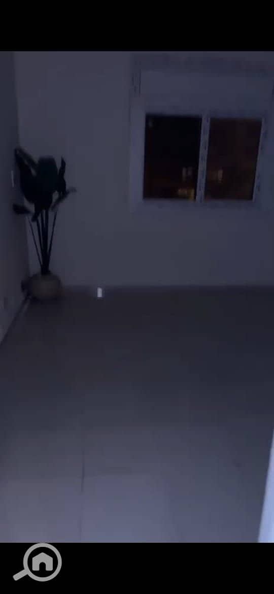 10 f3cd5a3e-bfa7-41ef-9a89-f122019958b0. jpeg