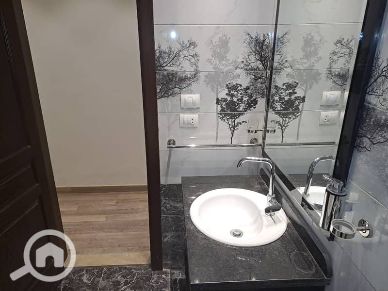 9 IMG-20251119-WA0255. jpg