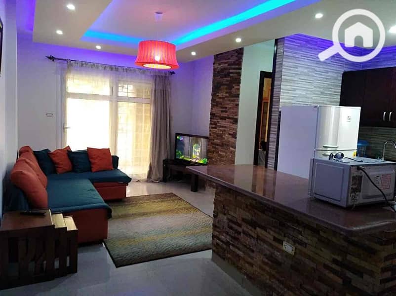 10 1c8587f5-7767-47df-a6e8-a9291dcba680. jpg