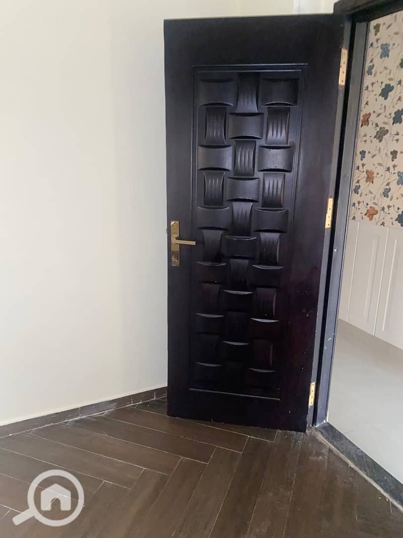 12 WhatsApp Image 2025-11-11 at 14.48. 14_74078d45. jpg