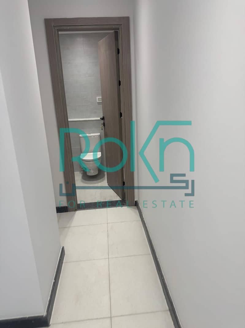 9 4926d390-989b-4860-9bd0-962b90e18fe3. jpeg