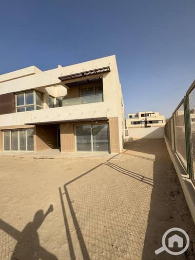 4 Bedroom Twin House for Sale in 6th of October, Giza - WhatsApp Image 2025-05-12 at 16.42. 44. jpeg 4 Bedroom Twin House for Sale in 6th of October, Giza - WhatsApp Image 2025-05-12 at 16.42. 44. jpeg