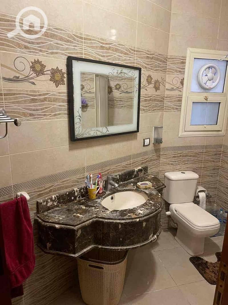 8 f3914cbc-14a7-483a-b17d-1555117e147a. jpg