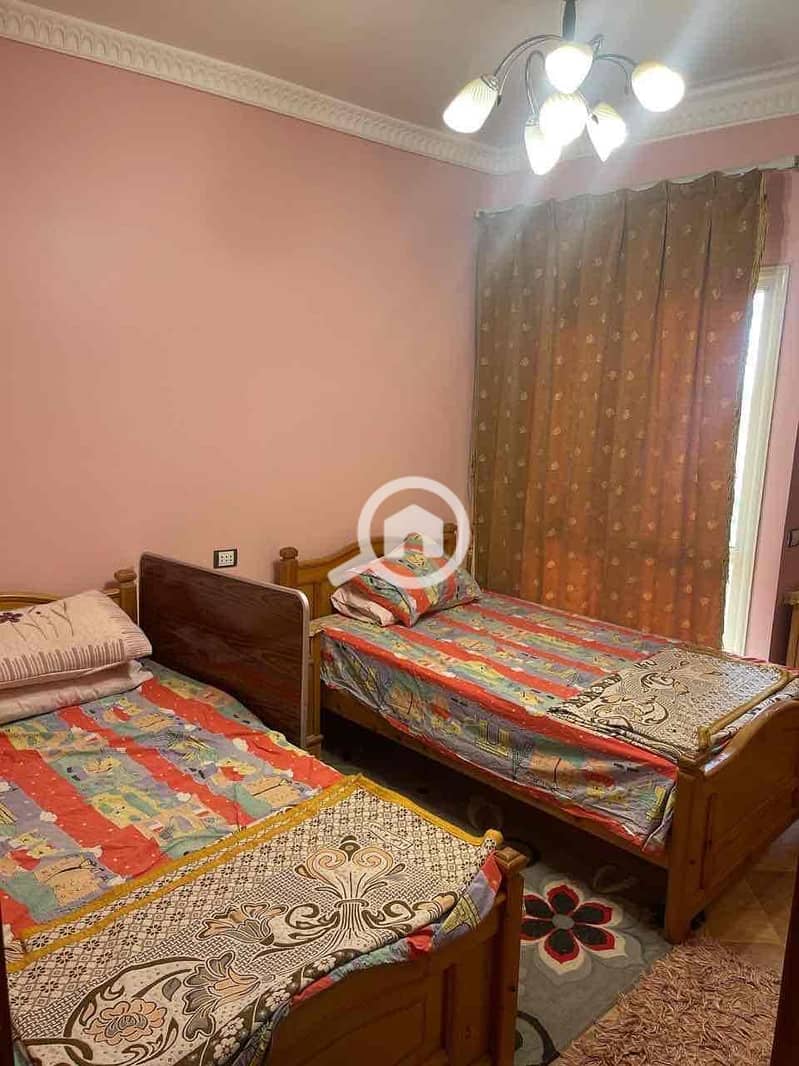 12 e81f5d53-e7a1-48c1-8469-03a5c35182d5. jpg