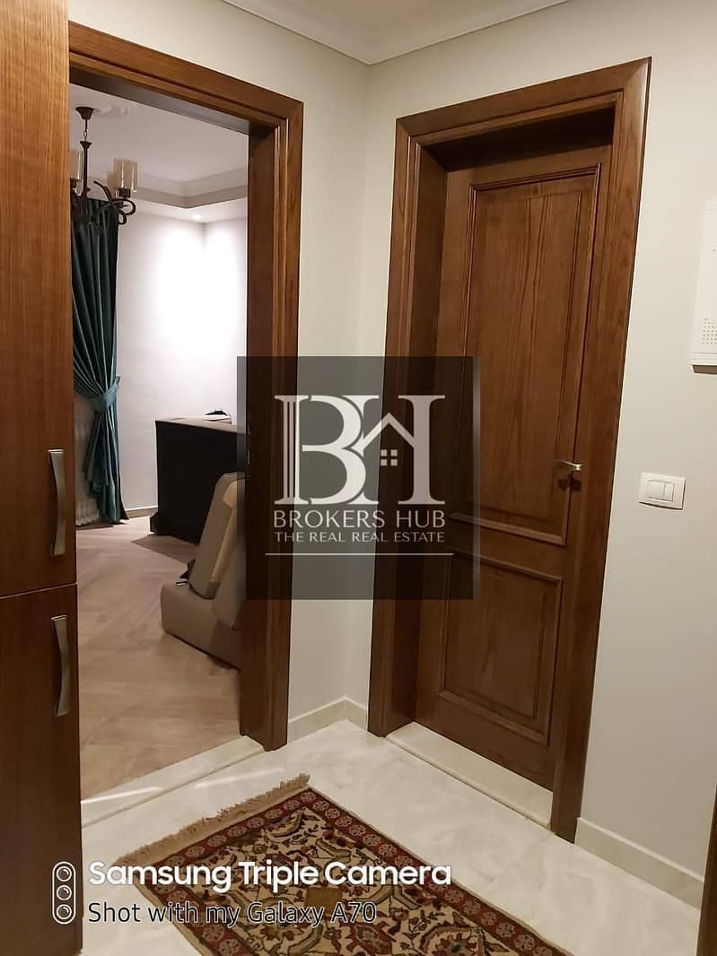 6 75b87f9d-2abb-4ae9-80ea-992700fd6302. jpeg