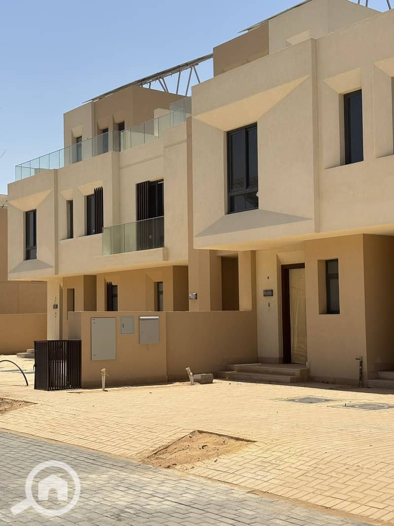 9 6df09193-e92b-426b-8f50-835d3f7ae1f8. jpeg