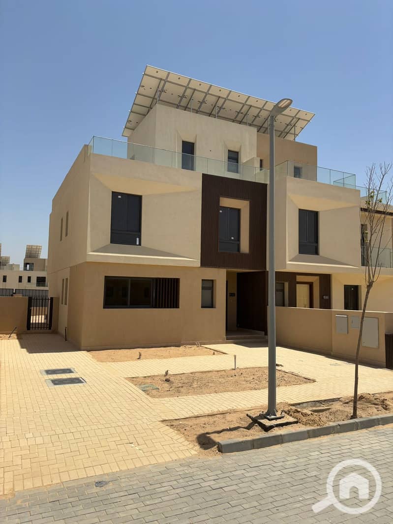 10 e612ee58-7f2e-49a5-b58b-187ab71269fb. jpeg