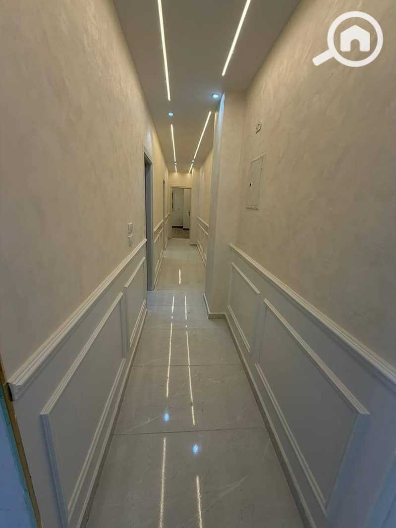 2 0a9eefda-23d1-4303-9a0f-245fa3705ba1. jpg