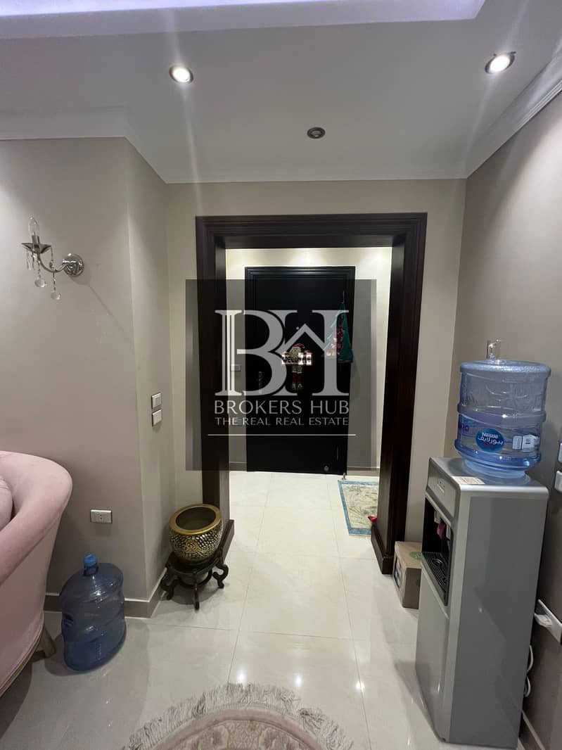 4 74e5d38e-d26b-472a-9994-fb612f5dd50f. jpeg