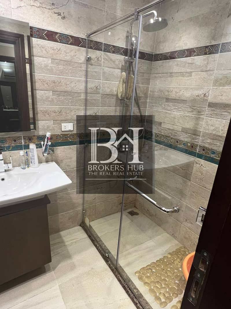 5 375e2efb-03db-40fd-bec5-e6734df5d5da. jpeg