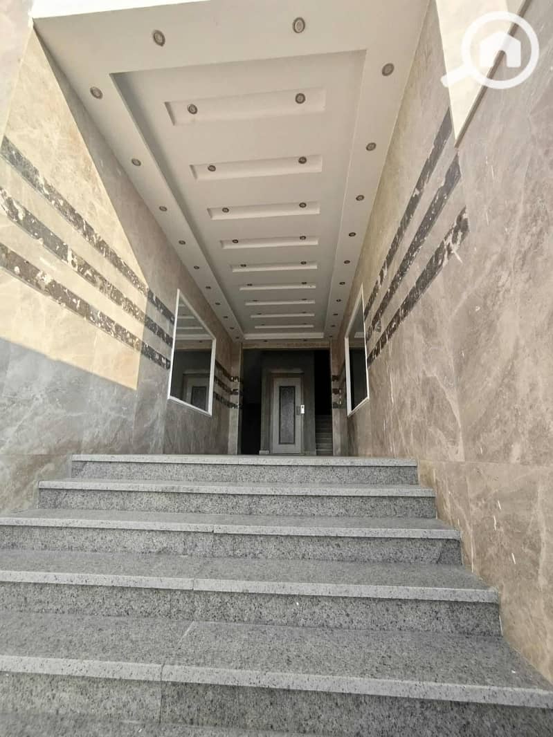 6 38e83e88-53cb-4d37-94aa-1b03d1fbe38b. jpg