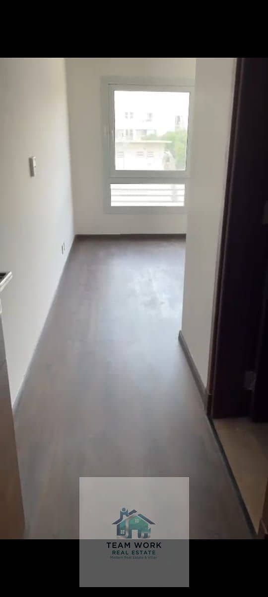 4 b6daa261-c3e5-4f5e-910d-cf7ba0f2839e (1). jpg