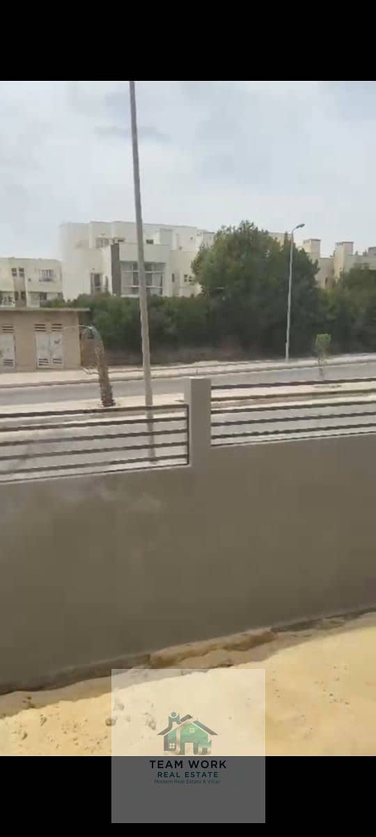 5 c701b09c-25e3-43f6-b6ac-b5232b78e79d. jpg