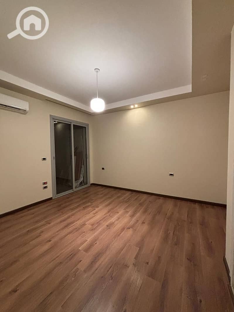 11 4306c921-afd8-49ba-b579-fa087382bd7b. jpeg