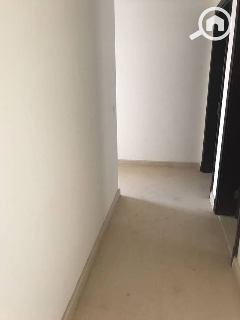 10 4adcd389-2b26-4ec5-8650-7008315b0816. jpeg