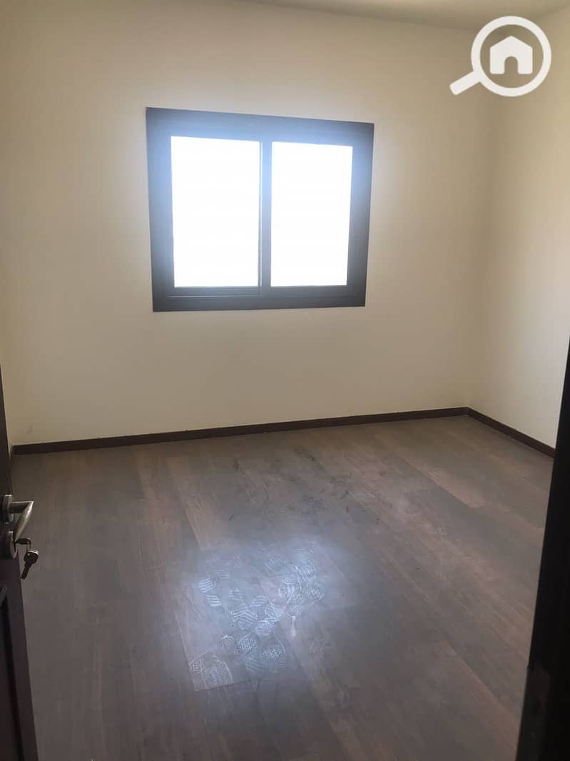 19 9296de1b-150c-4b3d-9846-2796e976e04d. jpeg