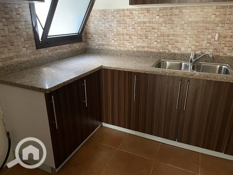 22 21dfb0f6-519b-497e-932d-5a60cb8a3032. jpeg