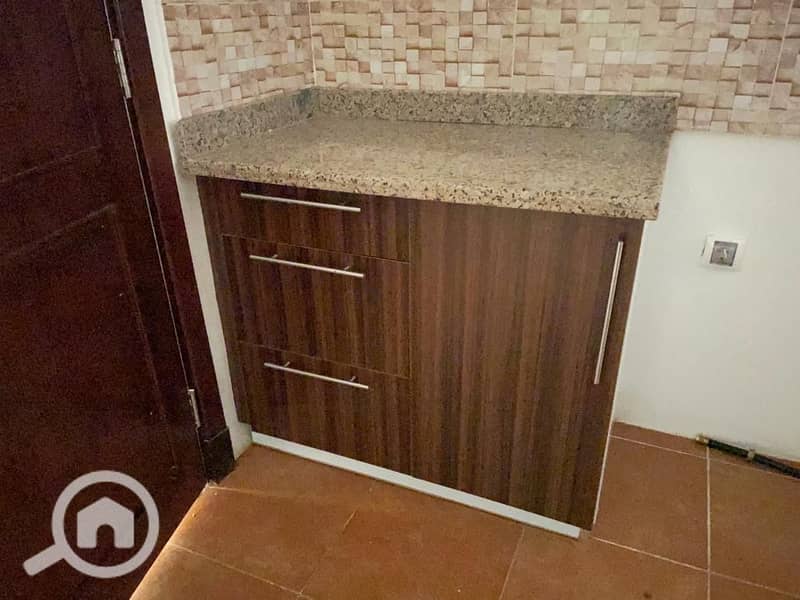 26 f7db0e4d-e08c-4516-8ead-87f2379f6a0c. jpeg